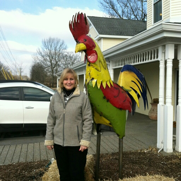 Meet your Posher, Patti - Picture 3 of 3